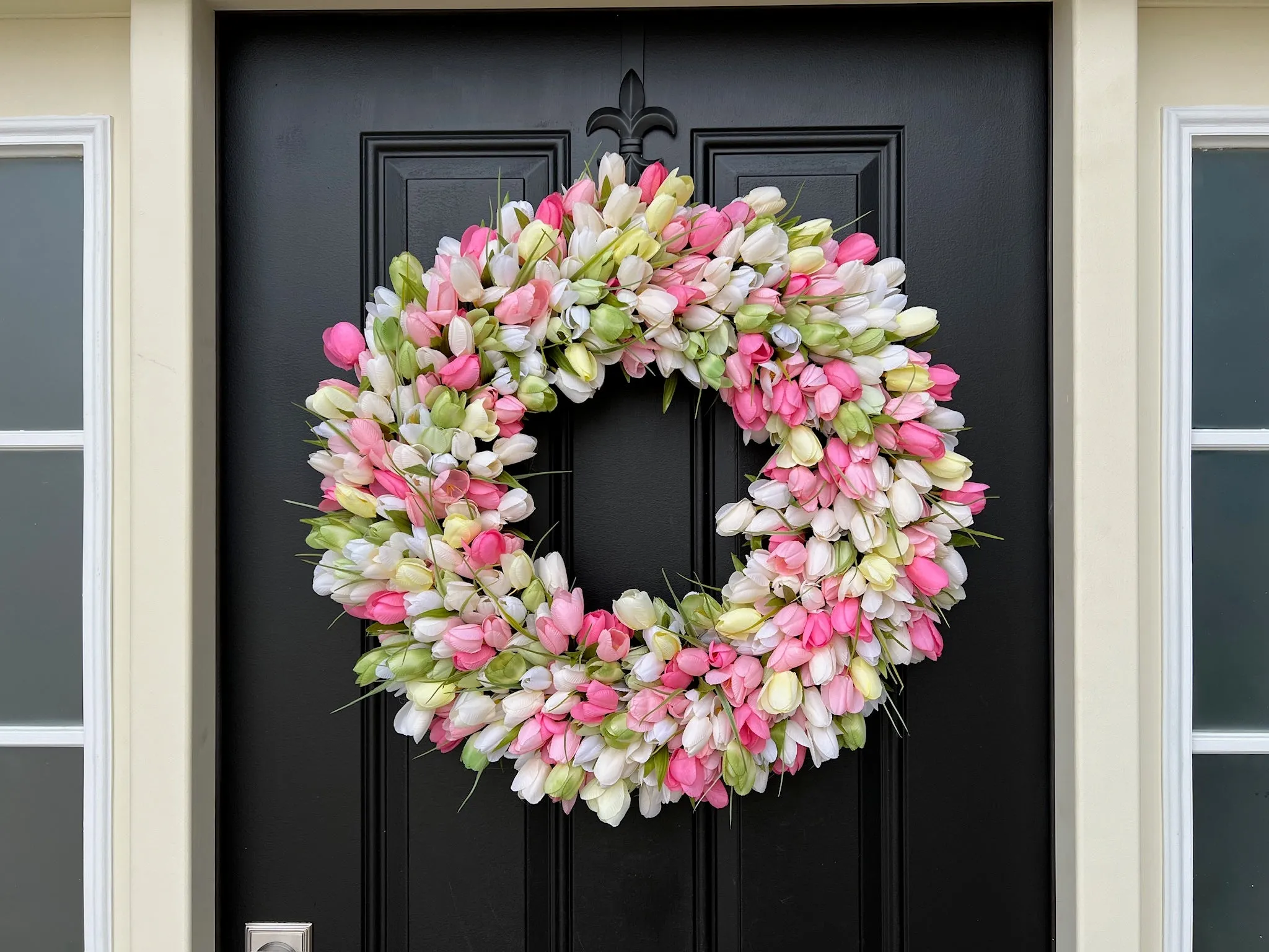 Serene Spring Tulip Wreath